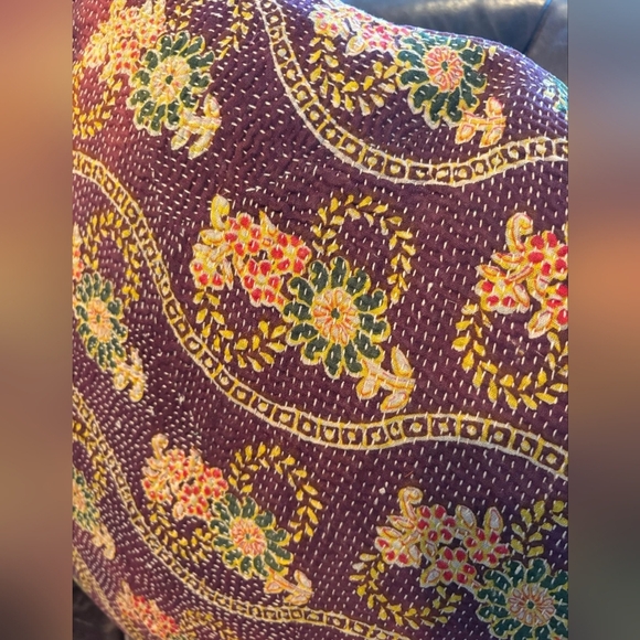 NWT Vintage One Of A Kind Sari Kantha Pillow-18in Orange/Purple Floral - Picture 4 of 9